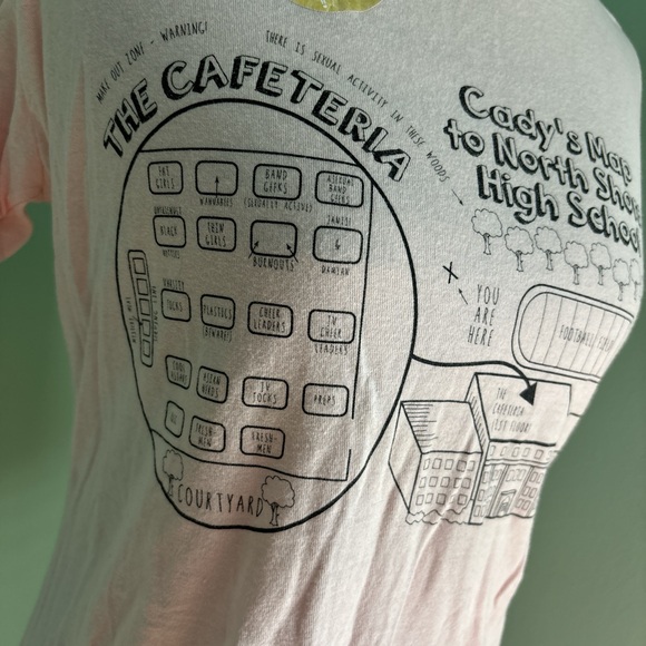 NEW Mean Girls tee in Size Medium - Picture 3 of 5